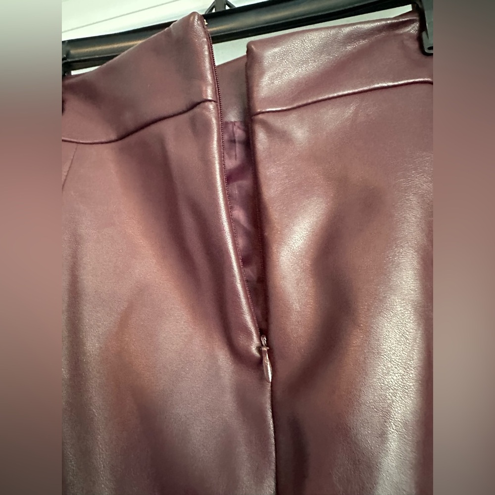 Women’s‎ Liz Claiborne 14W Burgundy Wine Faux Leather Skirt - Picture 8 of 11